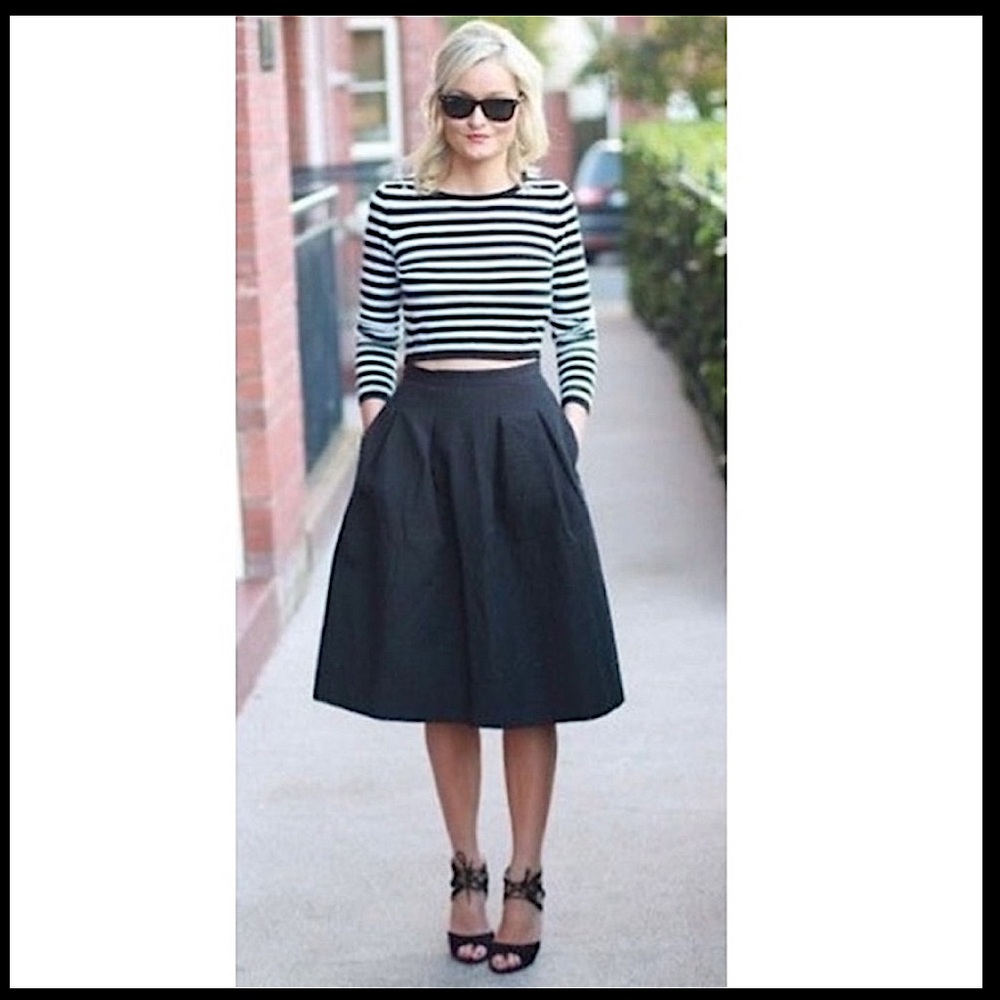 🄷&🄼 High waist A Line skirt in high quality jacquard Size 8